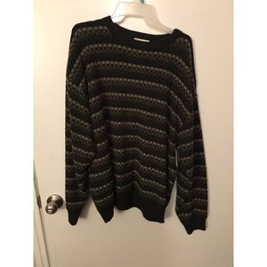 SALE Patterned crew neck sweater